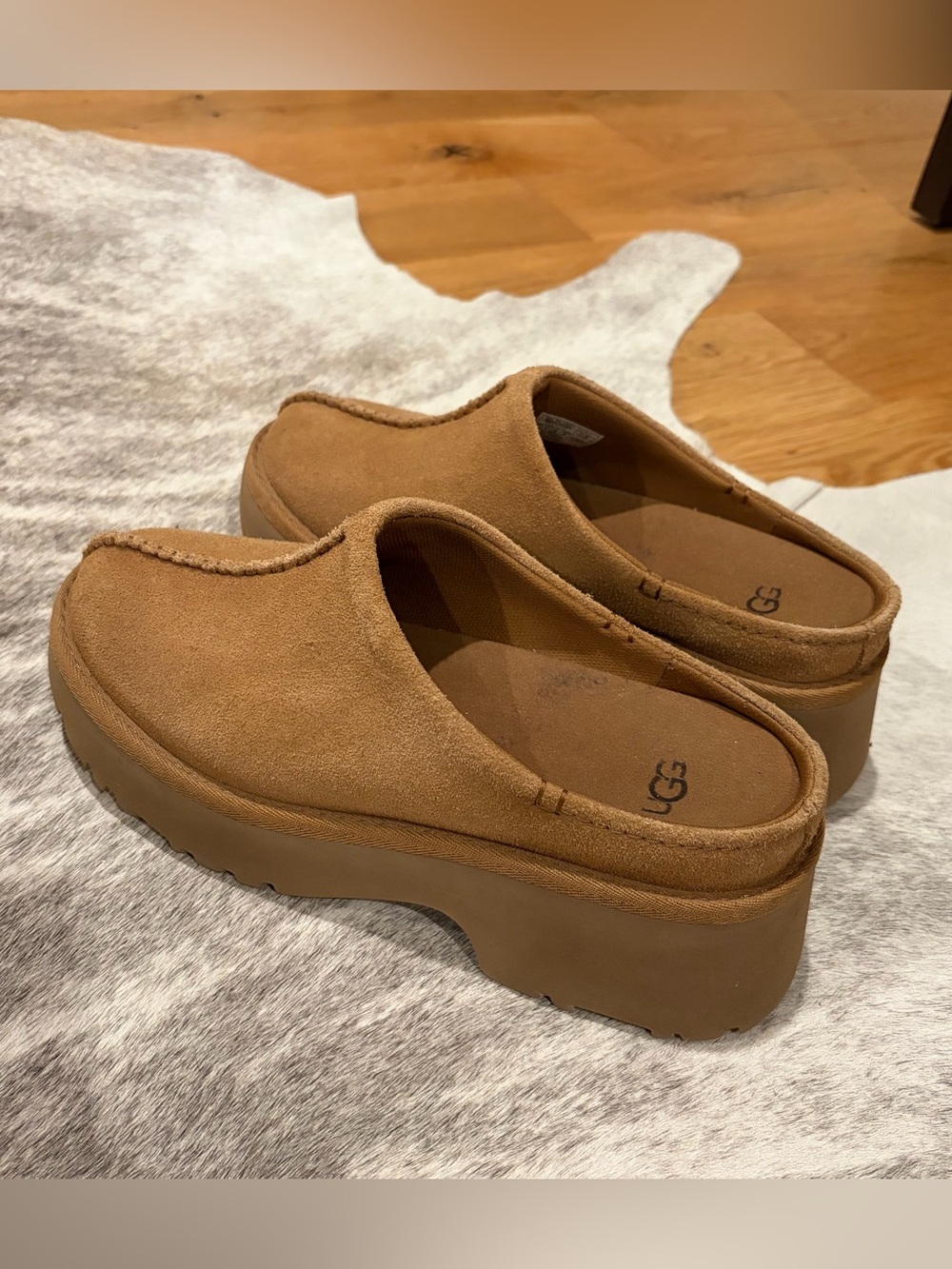 UGG Women's Tan Suede Platform Mules